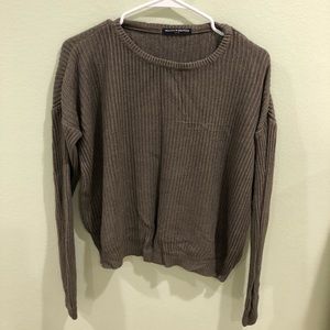 Brandy Melville Green Khaki Cropped Ollie knit